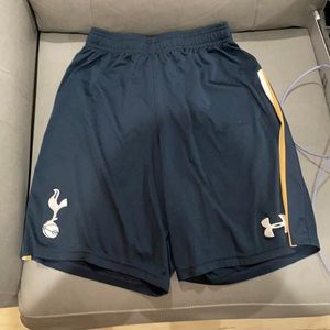 Men’s Tottenham hotspurs soccer shorts